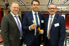 Kommunaler Breitbandmarktplatz (2017) mit Wirtschaftsminister Olaf Lies und Peer Beyersdorff vom Breitbandzentrum